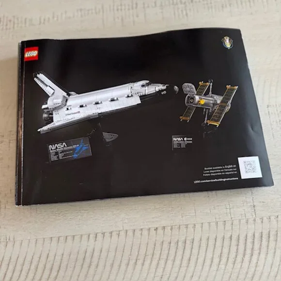 LEGO 10283 NASA Space Shuttle Discovery • Assembled • Box & Manual